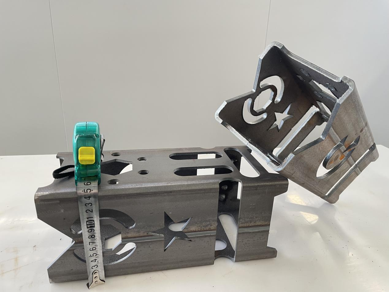 不銹鋼激光切割，做到這一點(diǎn)，徹底解決“毛刺”問題？